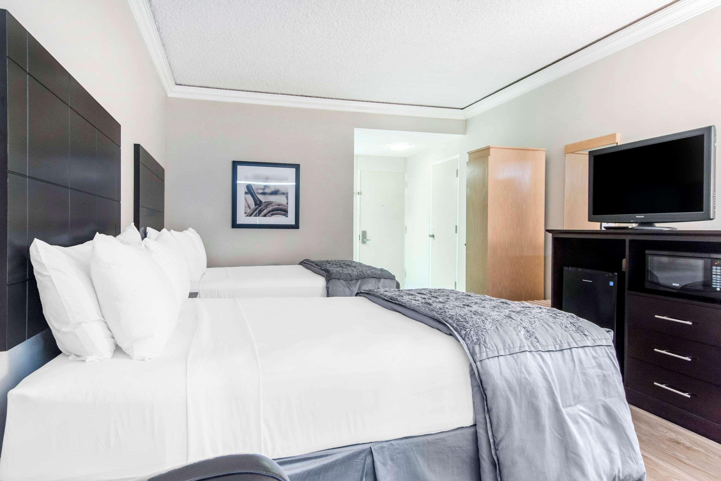 Rodeway Hotel