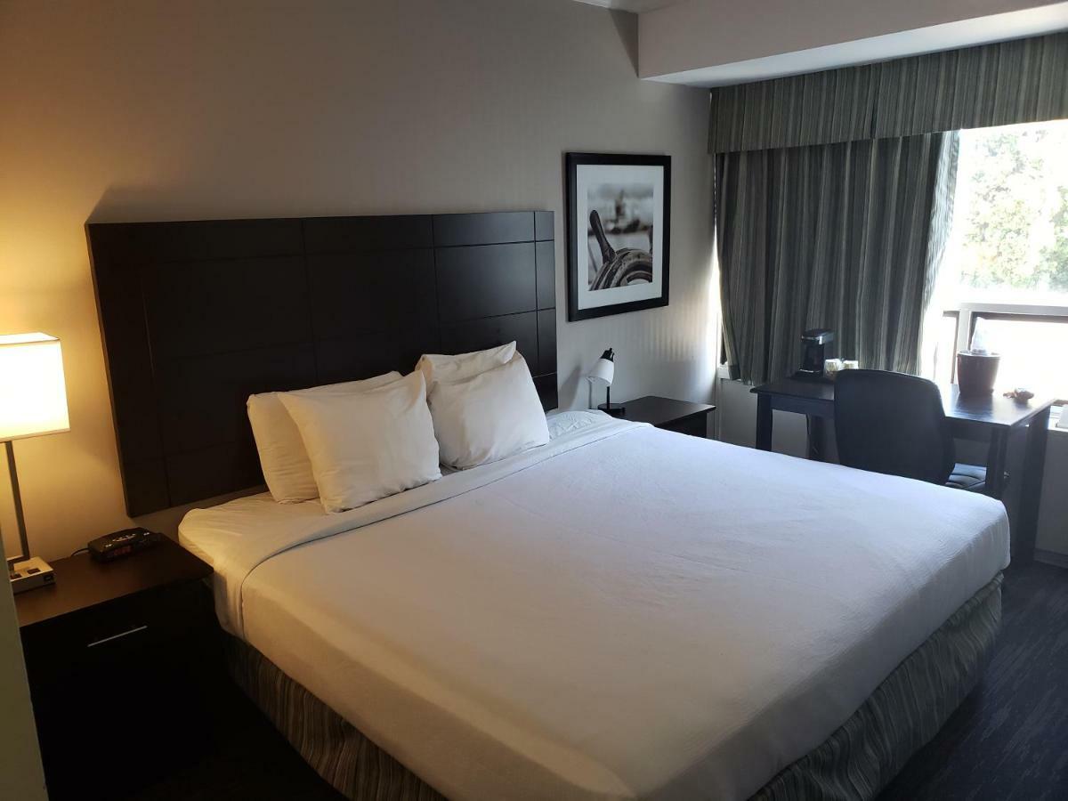 Rodeway 3*